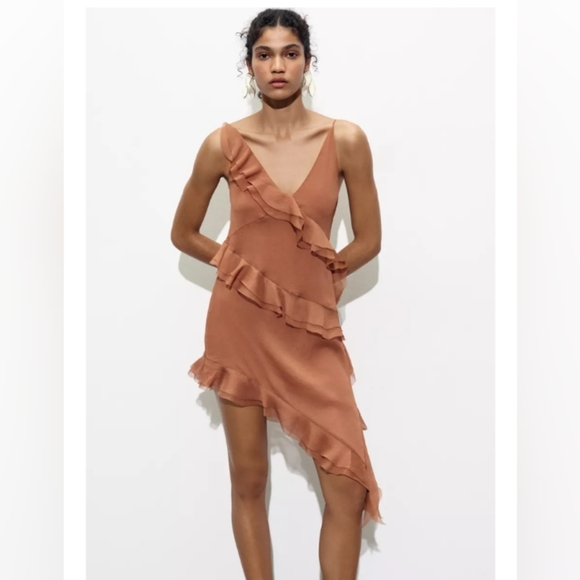 Zara Asymmetrical Dress With Ruffles - Picture 3 of 7